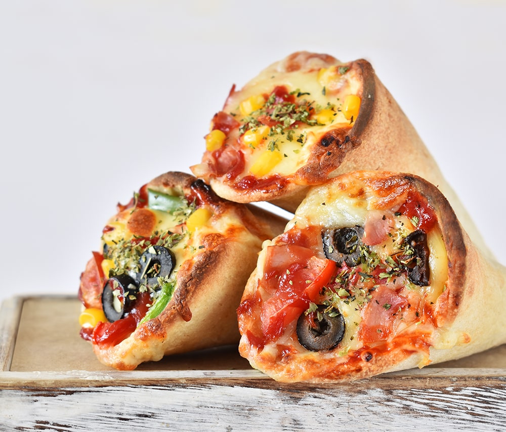 Χωνάκια Πίτσας με 3 γεμίσεις – Μανιτάρια-Τυρί, Μπολονέζ – Caprese